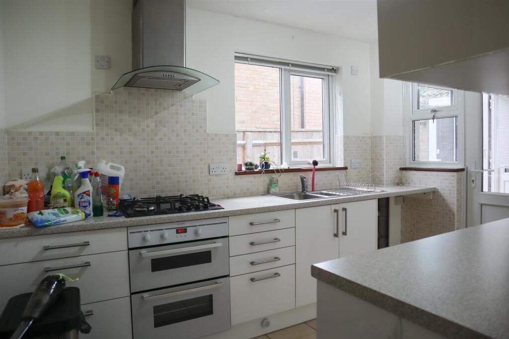 Another Angle Of The Kitchen