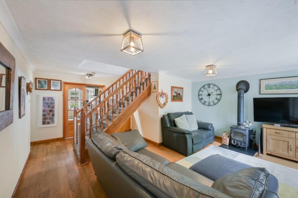 FLEETWOOD CLOSE (13).jpg