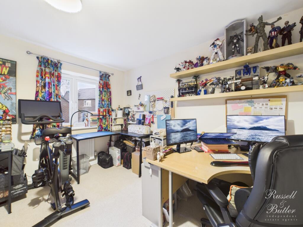 CAM02127G0-PR0363-STILL042