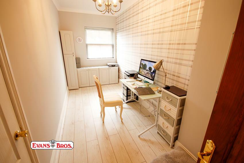 SIDE BEDROOM 6 / STUDY