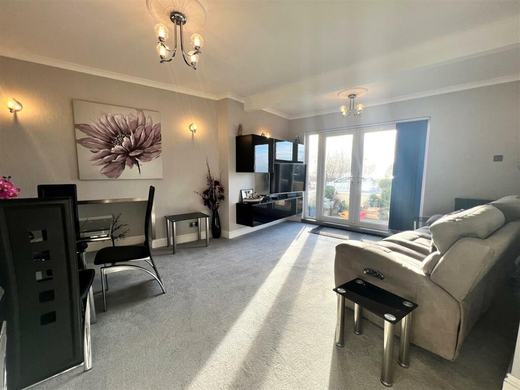 Living Room.jpg