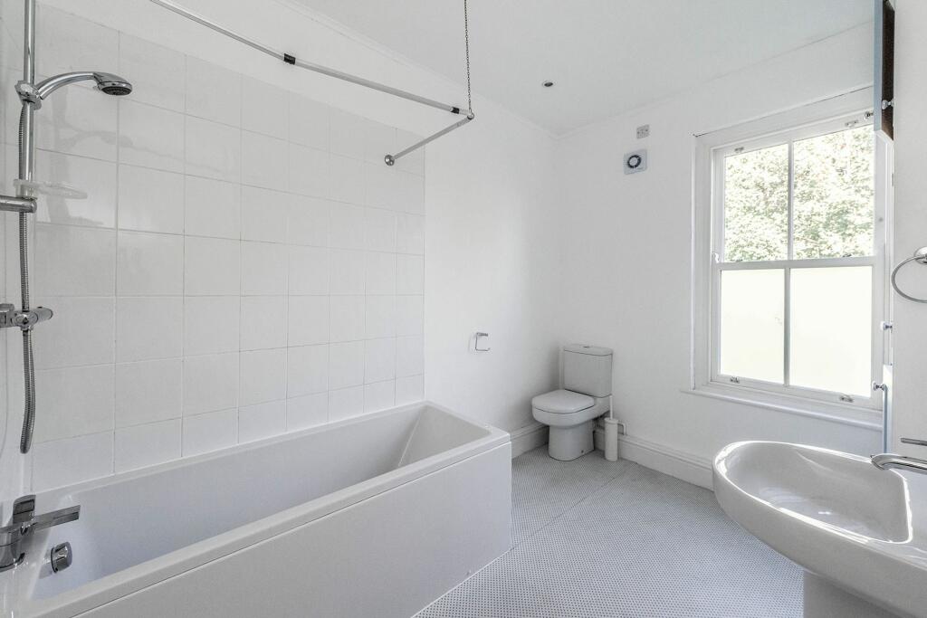 BEDROOMS AND BATHROOMS