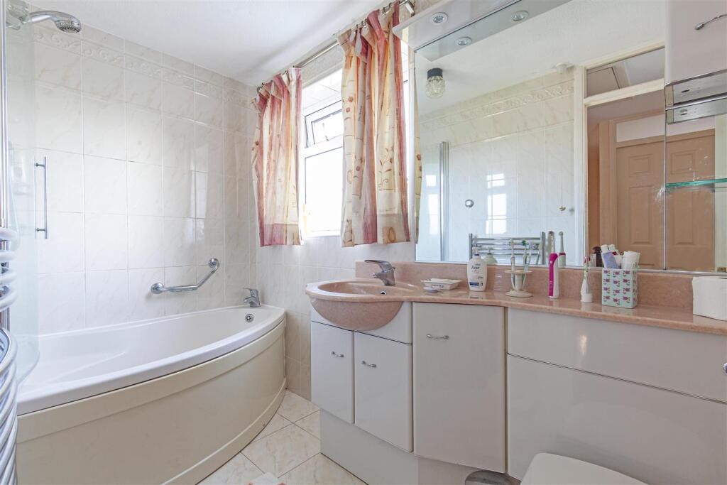 Bathroom-1.jpg