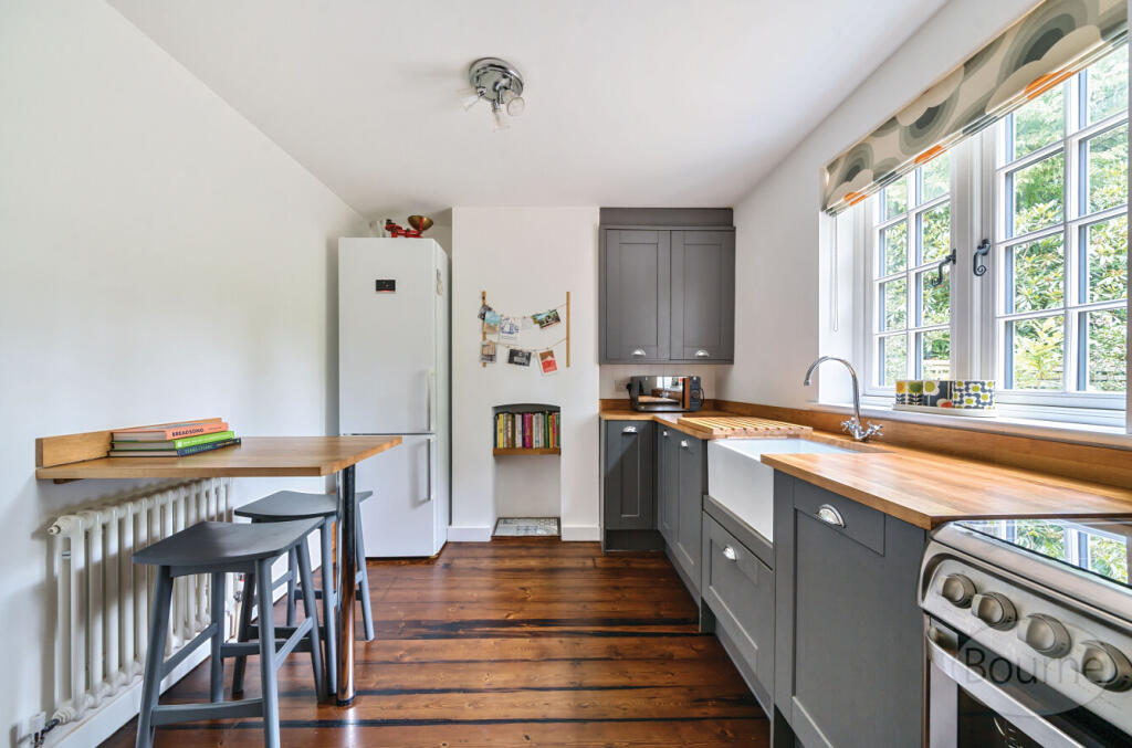 5dccecb4-e6ba-483...