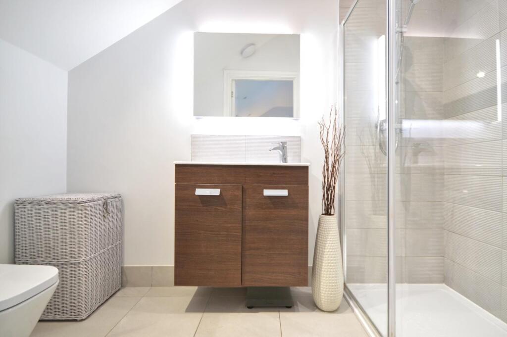 En Suite Shower Room