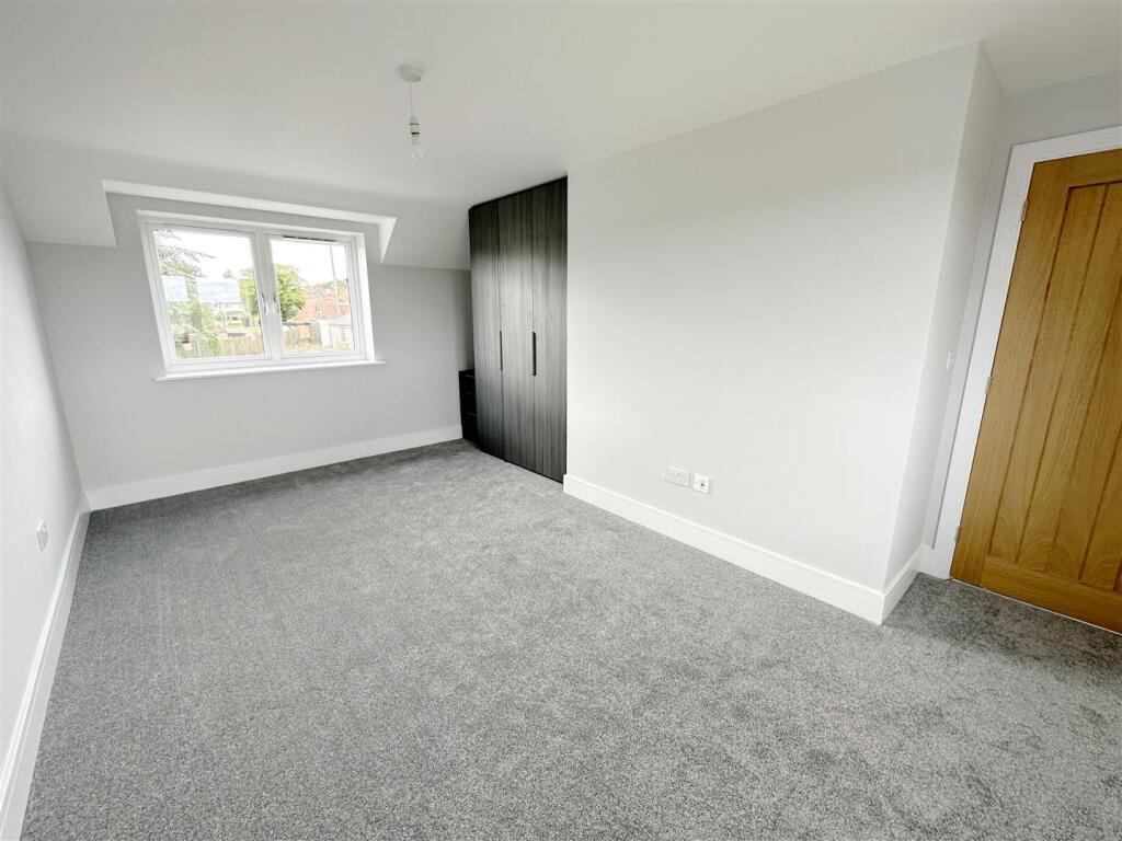 Bedroom.JPG