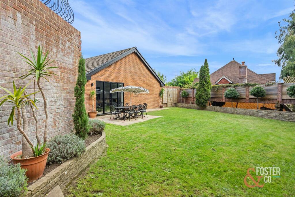 Blackthorne Close - Foster &amp; Co_005.jpg