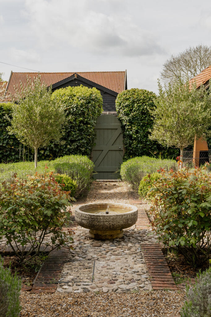 278891 - Waltham Hall, Stowmarket-27.jpg