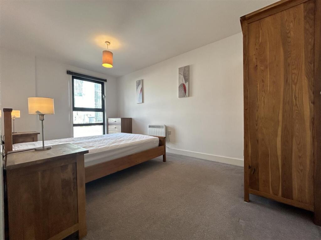 Bedroom (5).jpeg