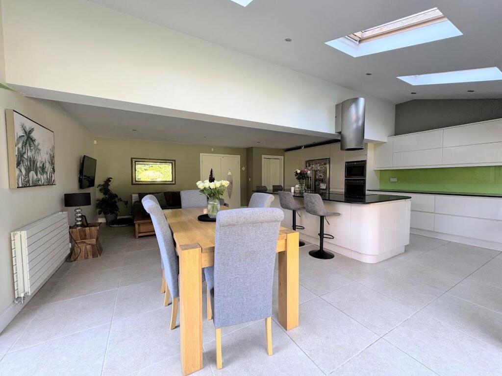 LIVING DINING KITCHEN
