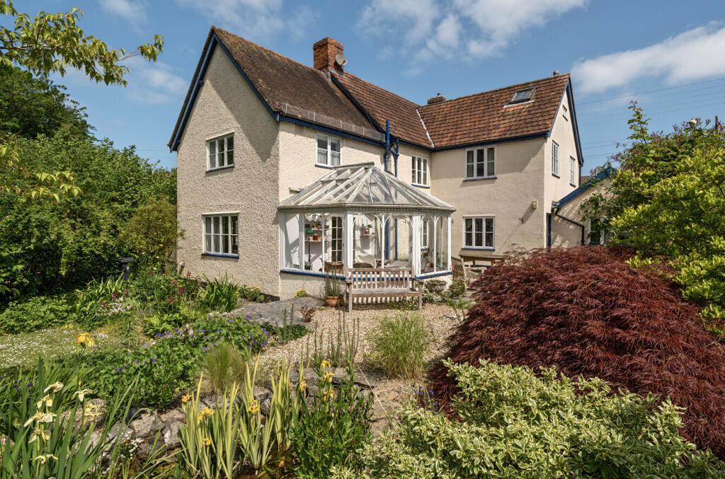 1295958-1-6828754...