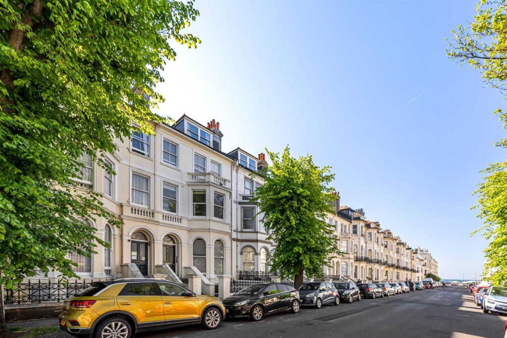 St Aubyns 59A-021.jpg