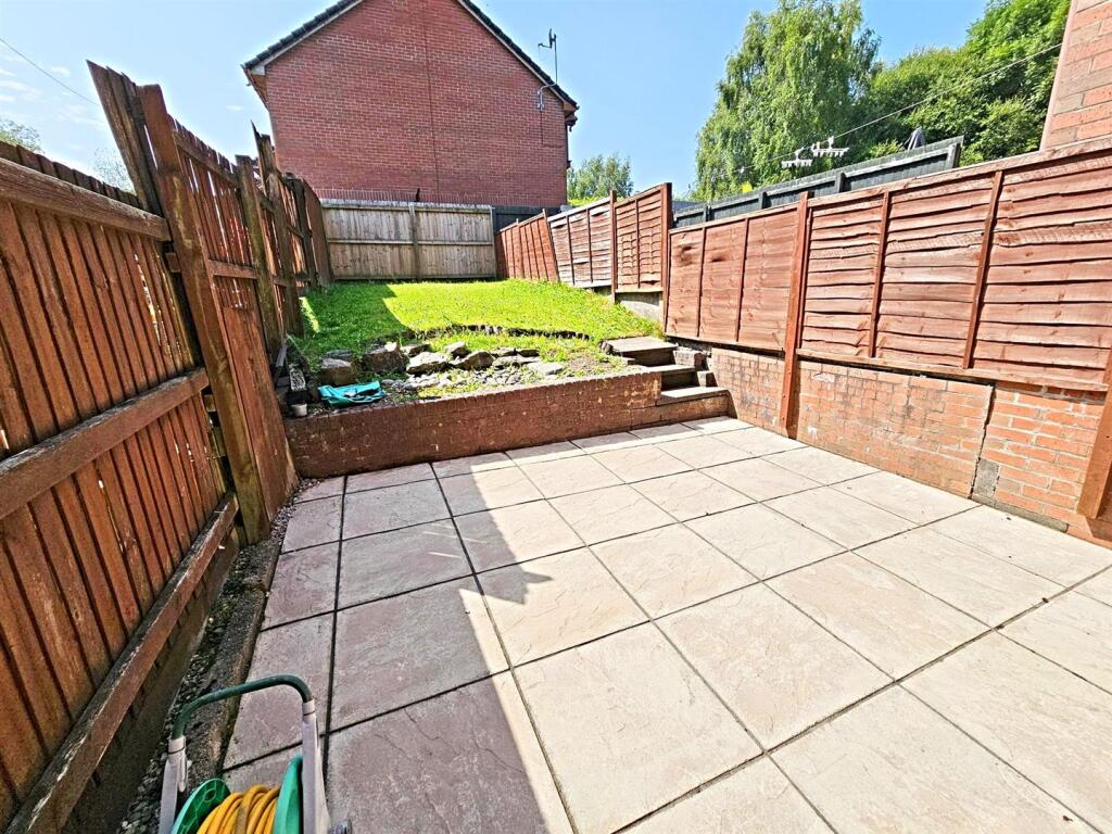 Garden &amp; Parking