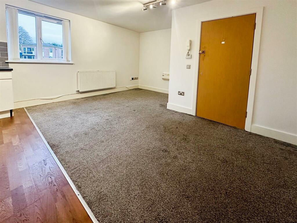 Dining/reception area