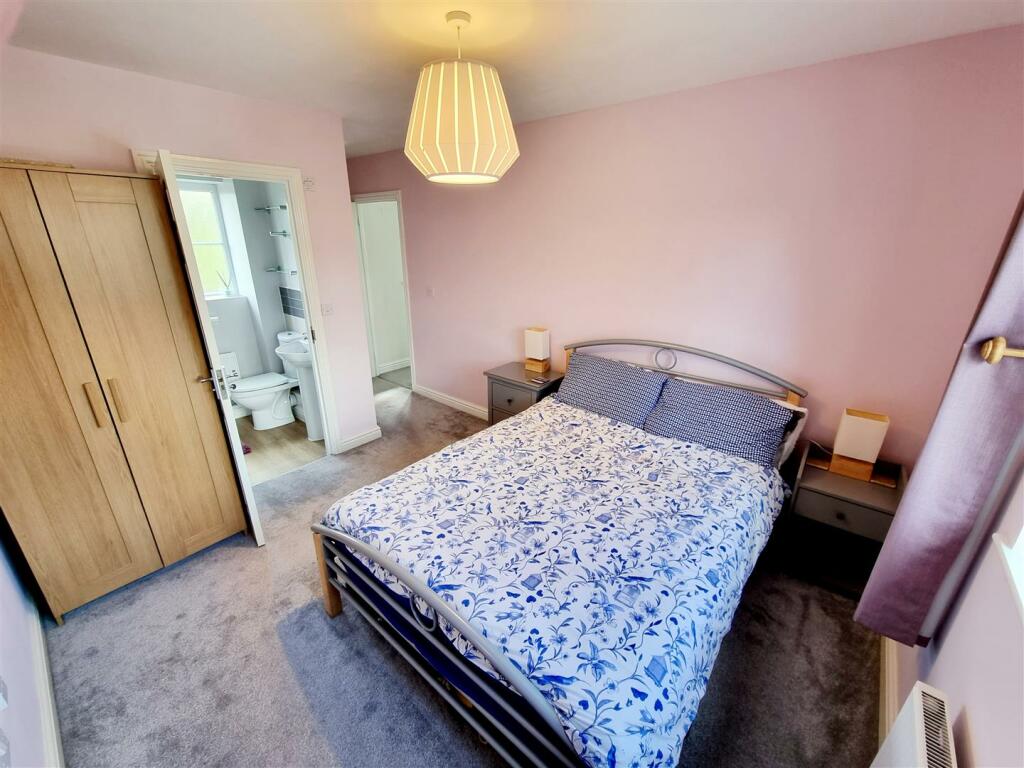 Bed 1.1.jpg