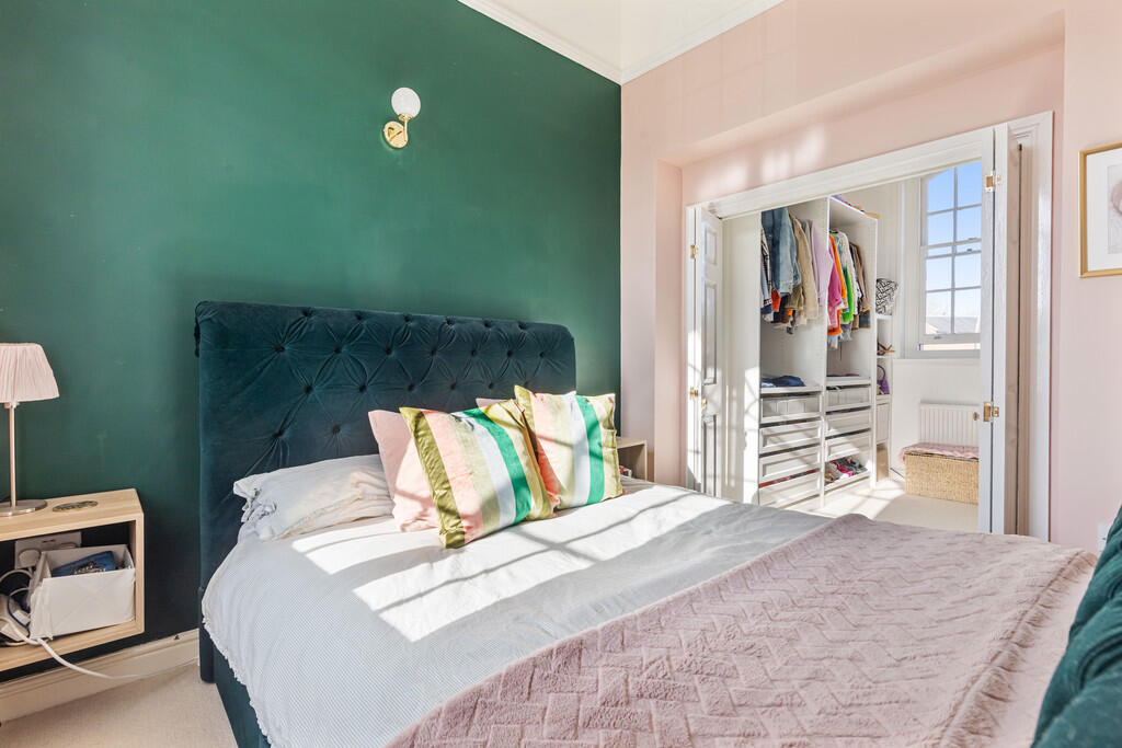 A16 - 4 Powderham...