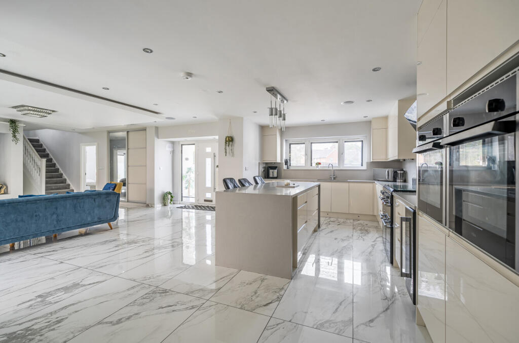 1343170-15-68a896...