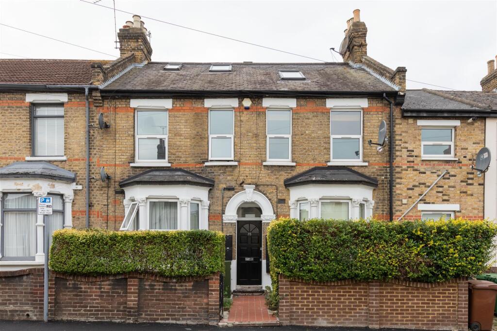 Southwest Road, E11