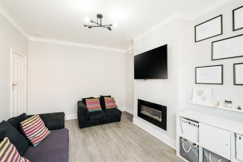 134 Gloucester Road-3.jpg