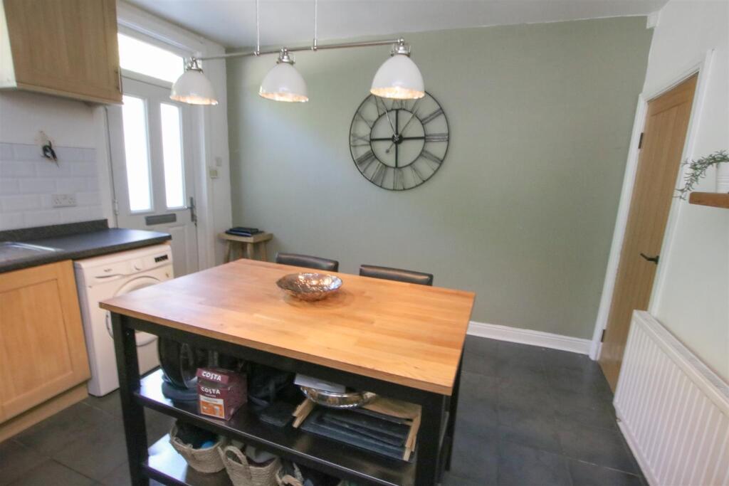 DINING KITCHEN
