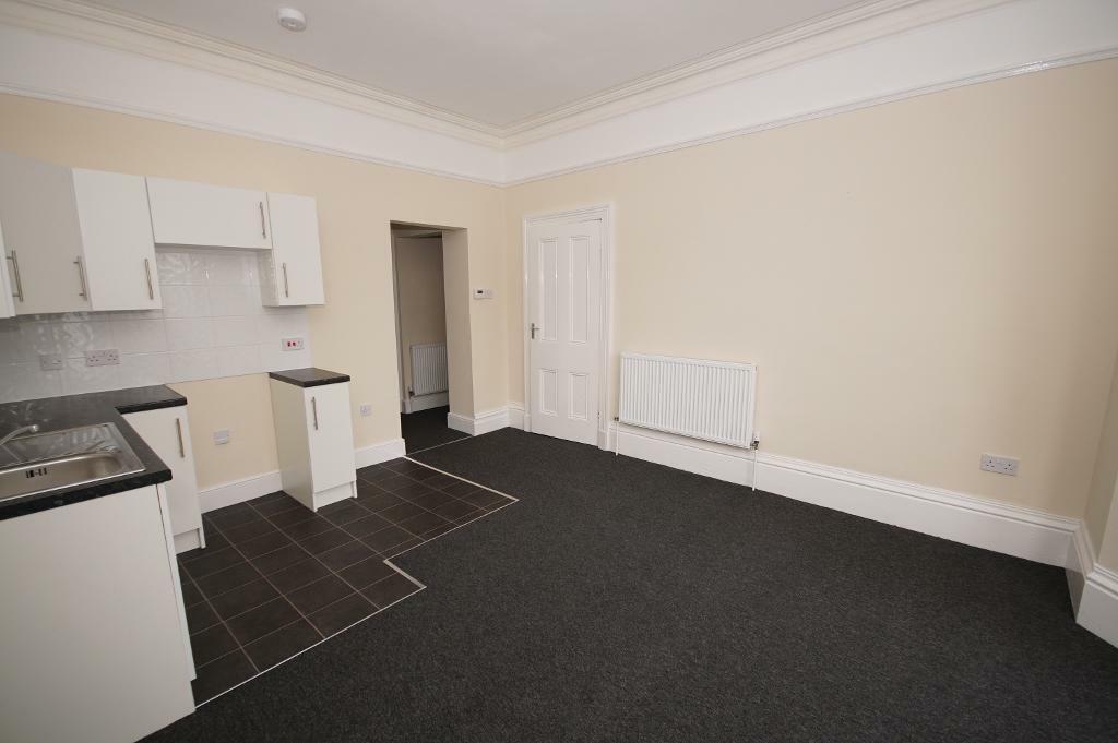 Lounge &amp; Kitchen