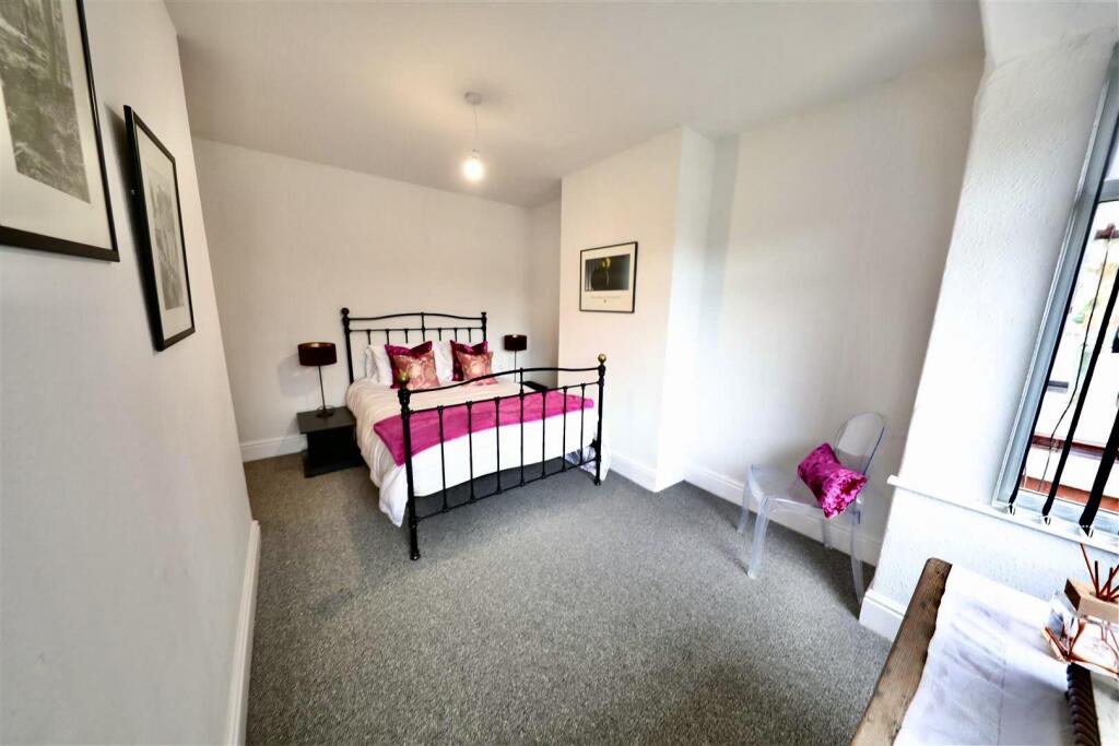 18 MurrayField - Bed 1b.jpg