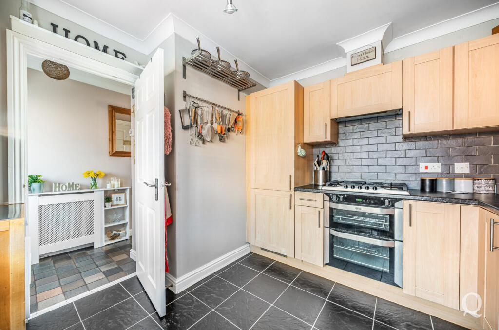 5daf807b-7dd5-4eb...