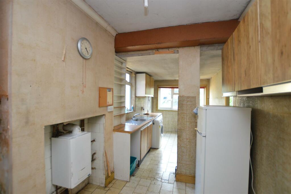 444 Hanworth Road utility.JPG