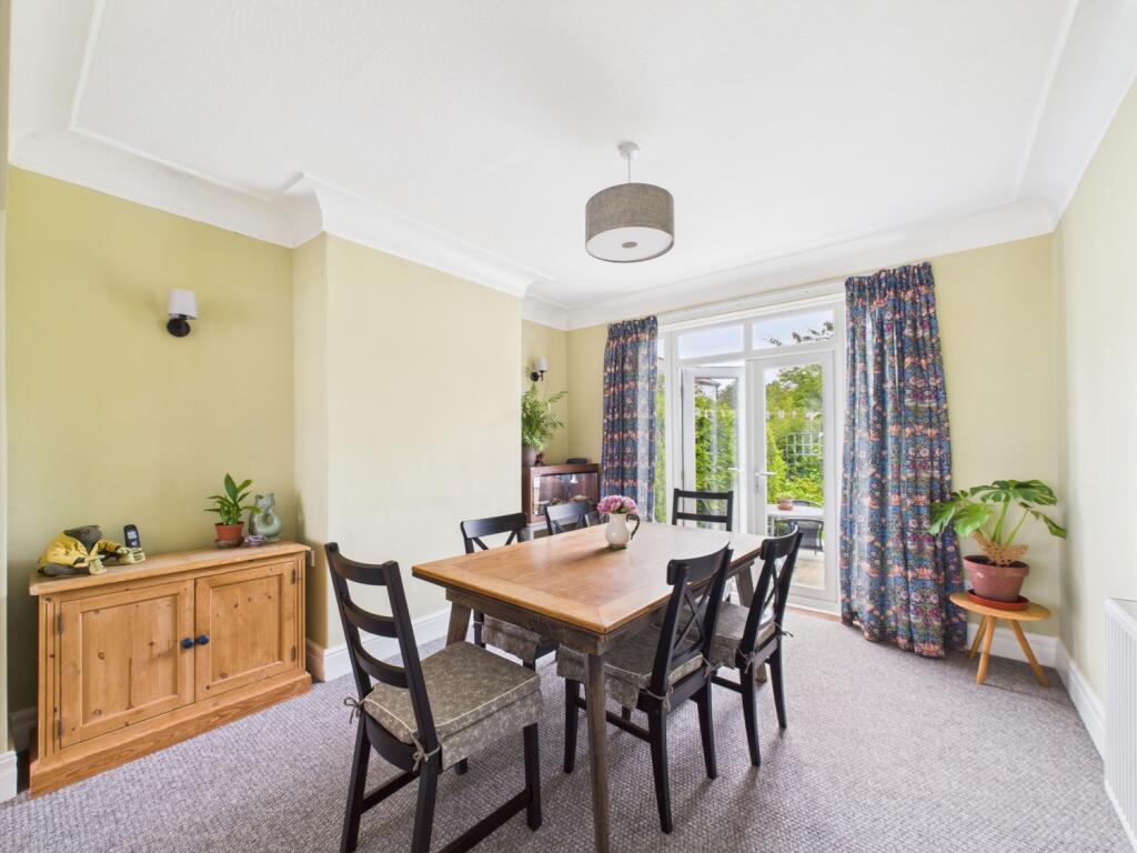 CAM02195G0-PR0076-STILL007