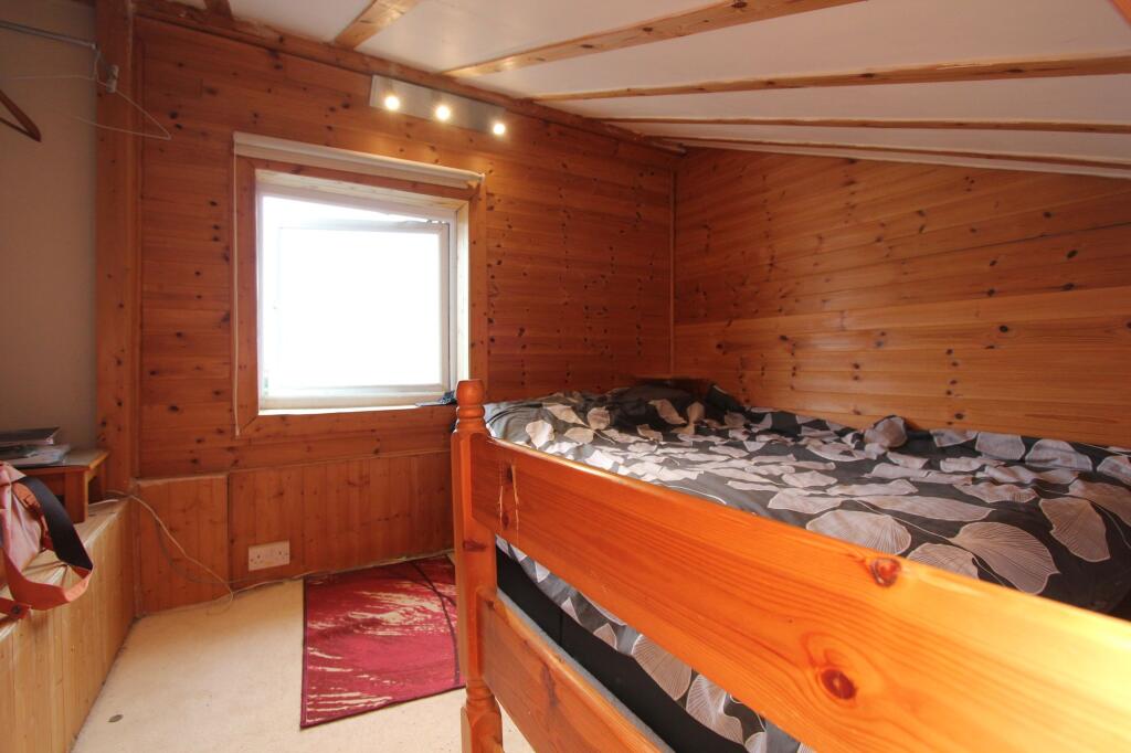 Mezzanine / Teenager Living