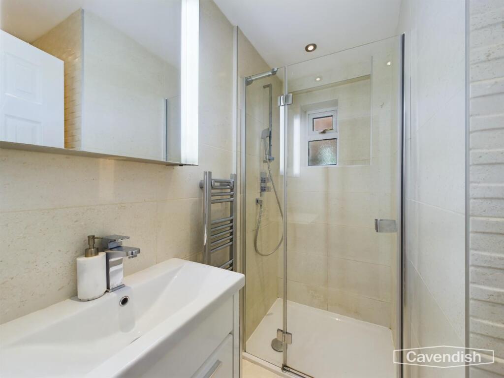 DOWNSTAIRS SHOWER ROOM