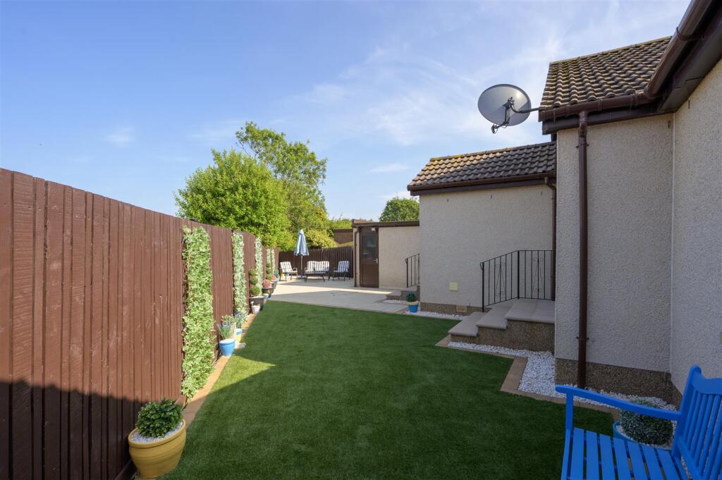 8GlenMoristonDrive029.jpg
