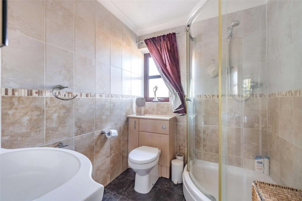 Master En-Suite
