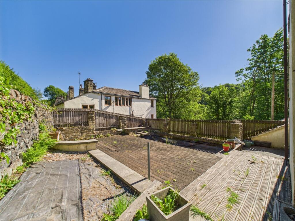Decking to Side of Property