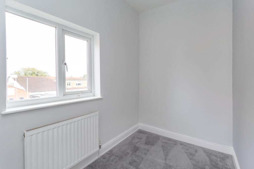 bedroom 3b
