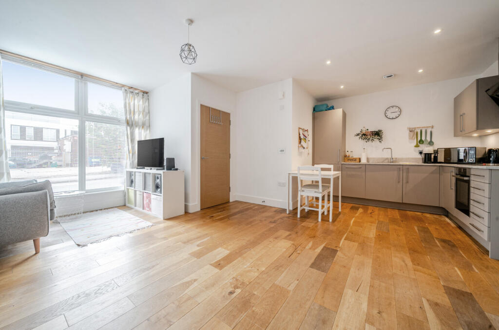 1331420-7-6887897...