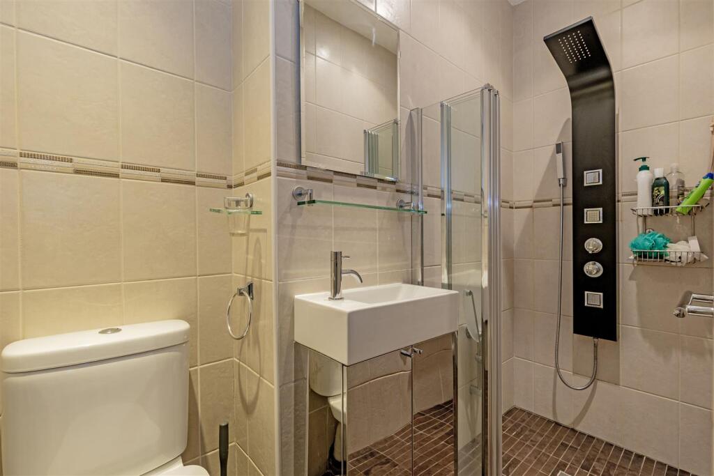 En Suite-1.jpg