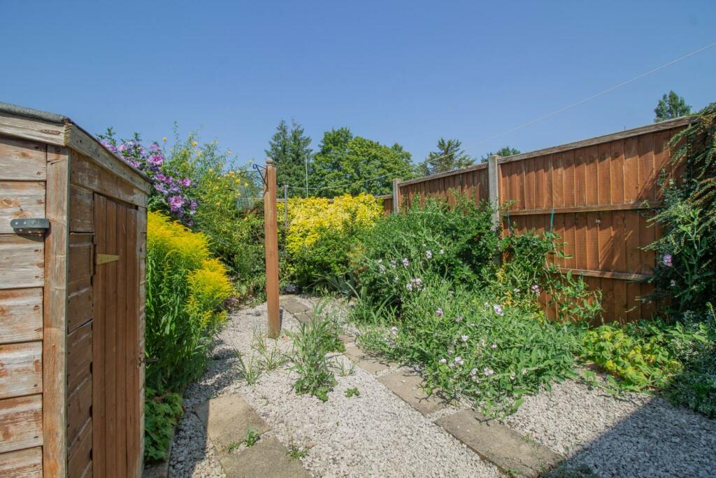 56 Cotton Lane [Rear Garden 02].jpg
