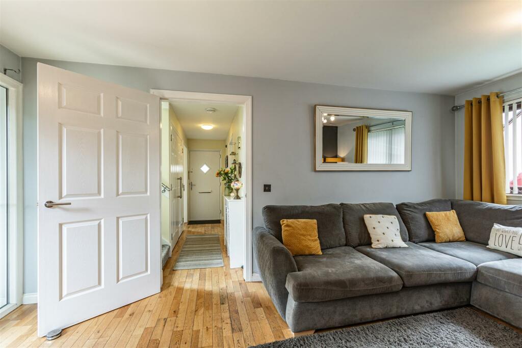 11 Killie Court Tweedbank 08.JPG