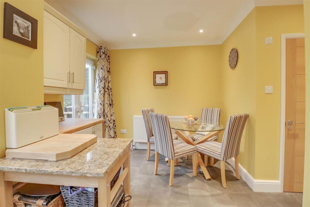 Highcliffe Way, Wickford