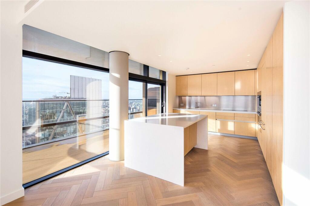 Living Room/Kitchen