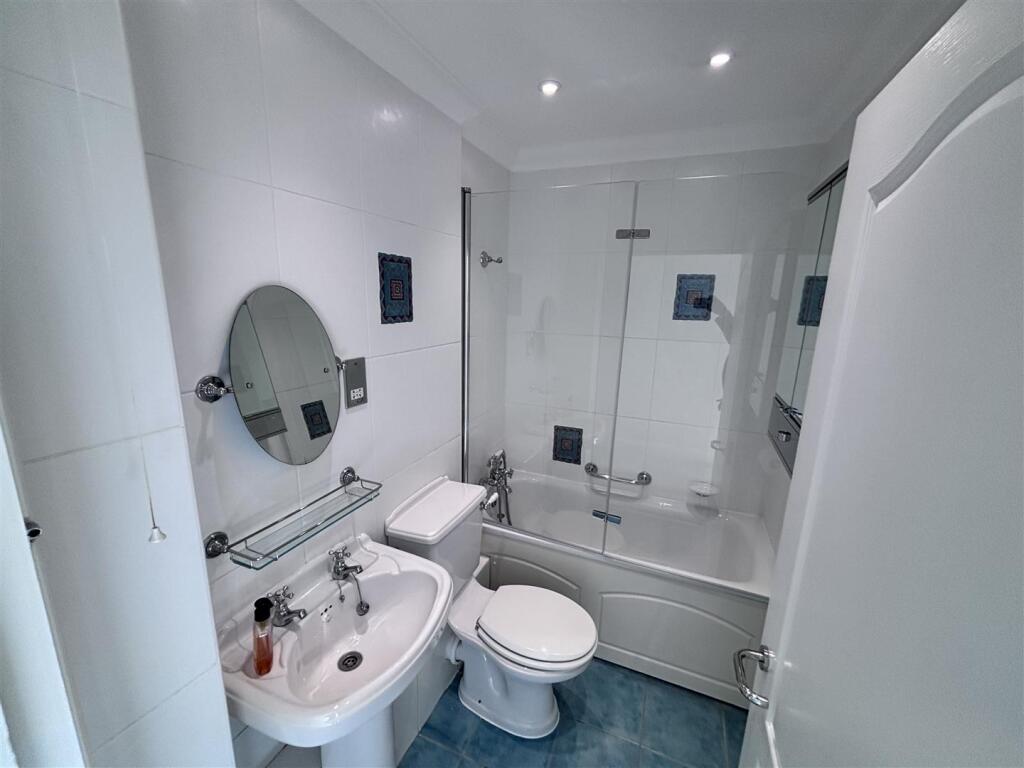 customer_1-branch_3-client_10774-sale_property-IMG