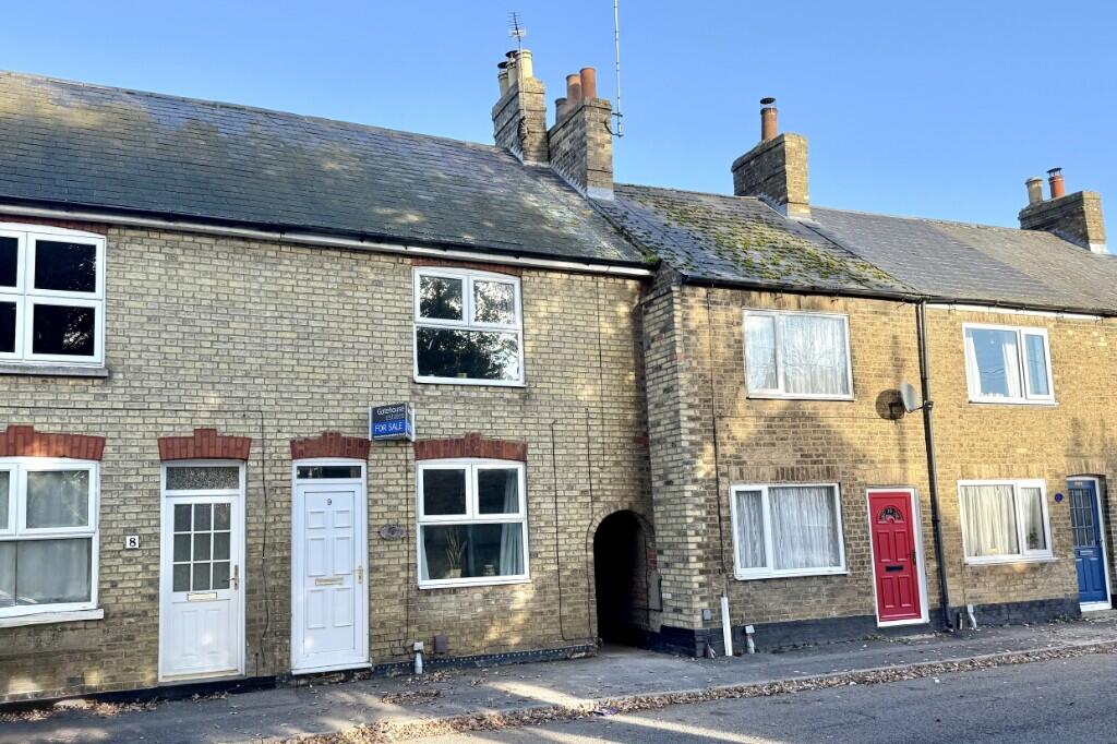 9 Cambridge Road, Godmanchester, Cambridgeshire. PE29 2BW