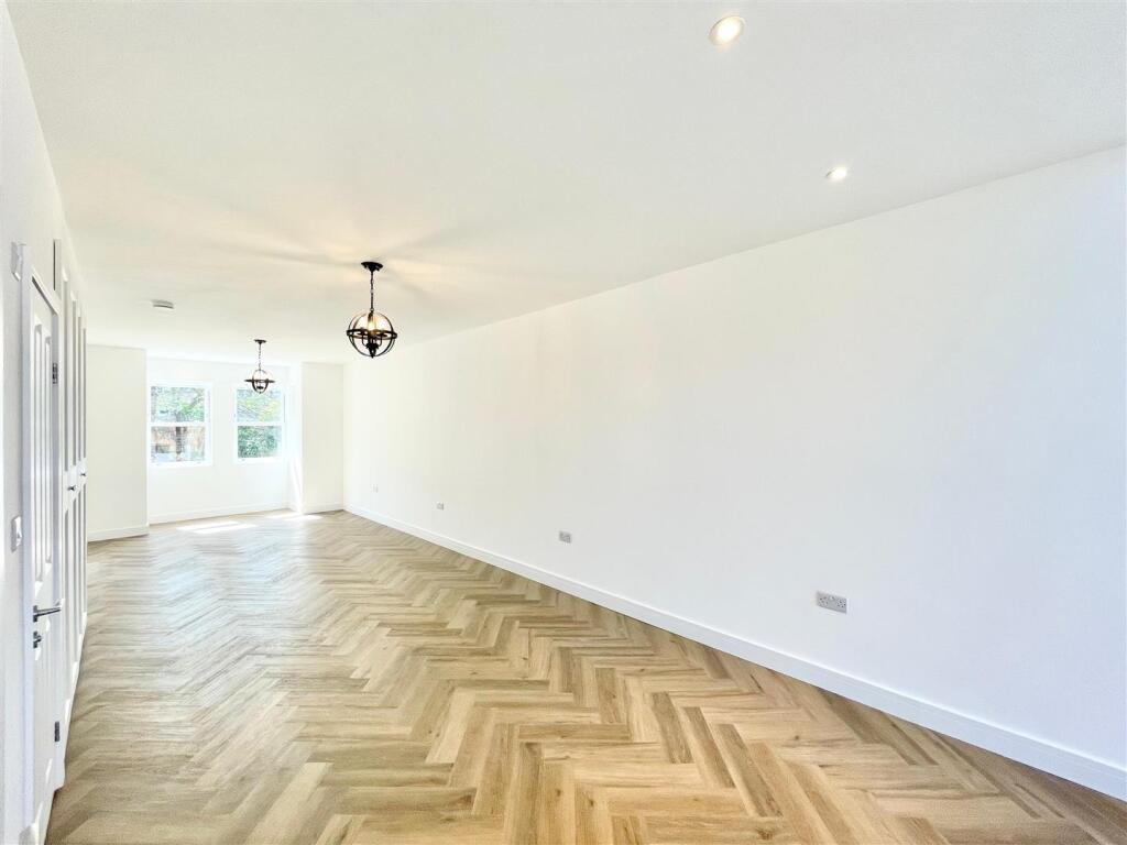 WhatsApp Image 2025-05-01 at 11.29.27 (1).jpeg