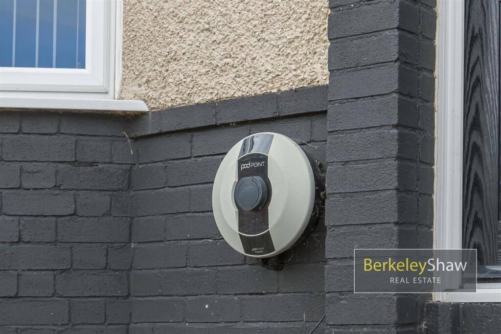 Thornfield Road Thornton L23