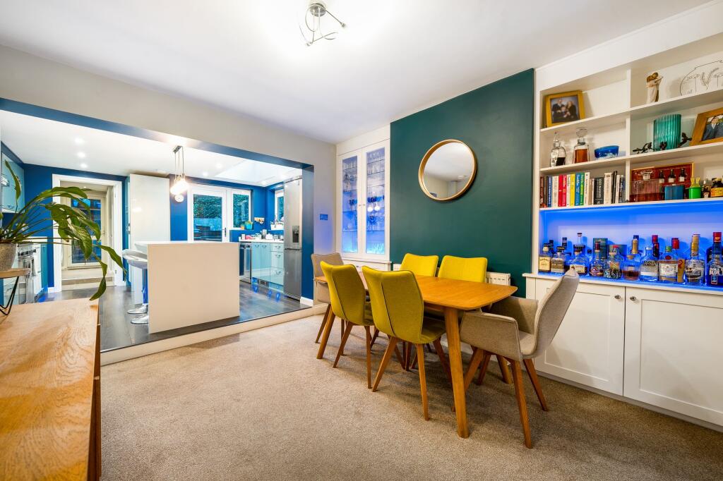 Kitchen &amp; Dining Area