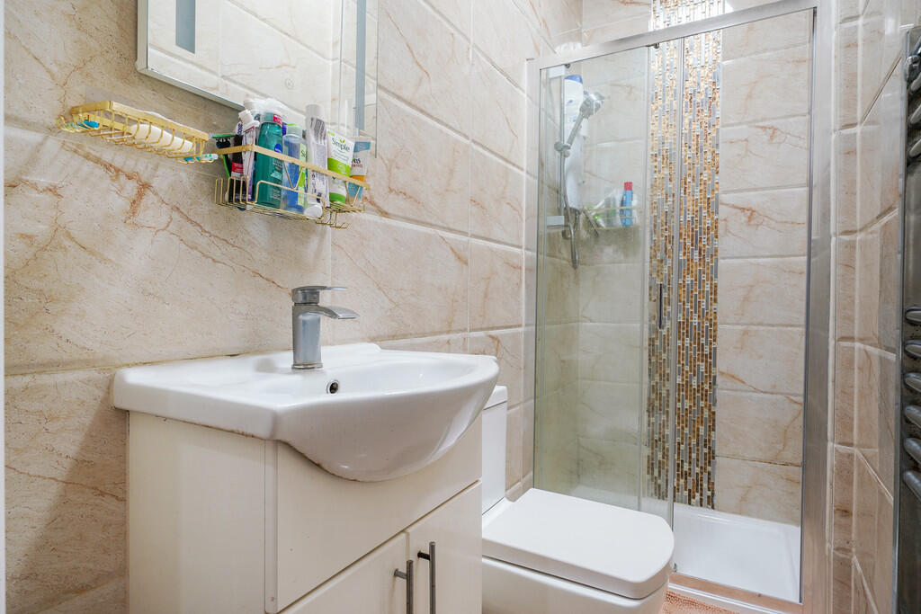 3 Rockhall Road -...