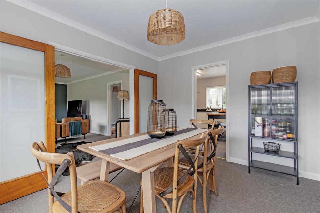 Dining Room-3.jpg