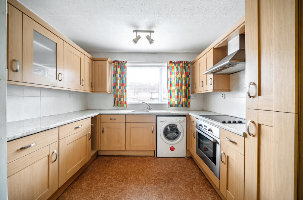 1373074-2-690b5b0...