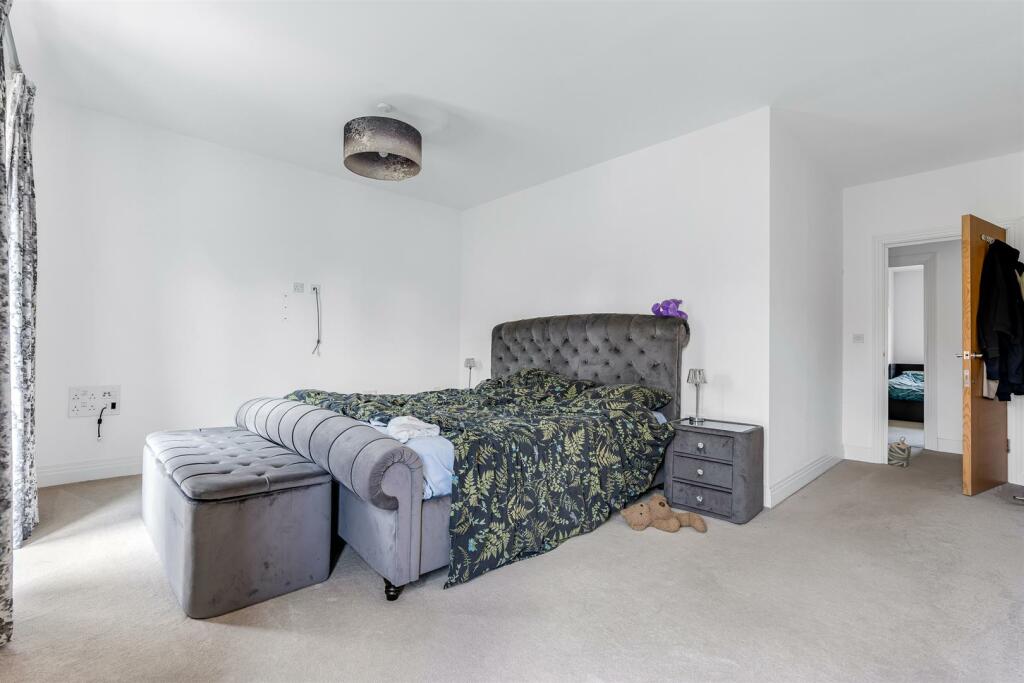 Internal-11.jpg